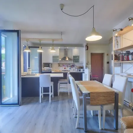 Nicola Flat Апартаменты