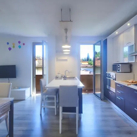 Апартаменты Nicola Flat Льерна